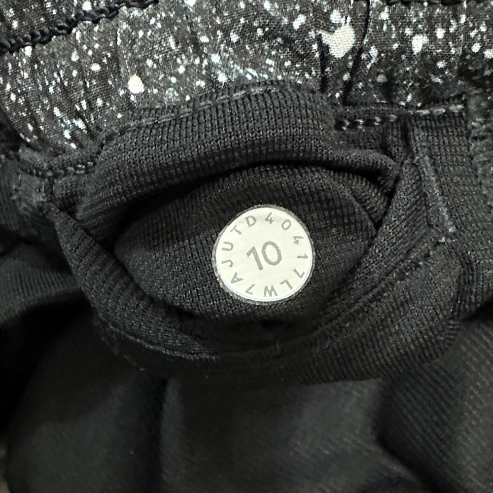 Lululemon Athletica Workout Shorts - Picture 9 of 9